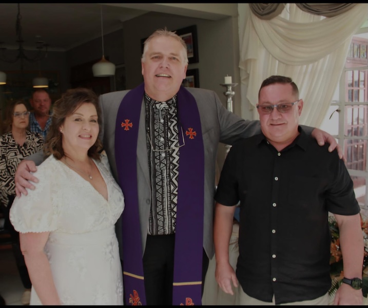 Wedding ceremony by Dr. Gerrit Rademeyer in Hazyview